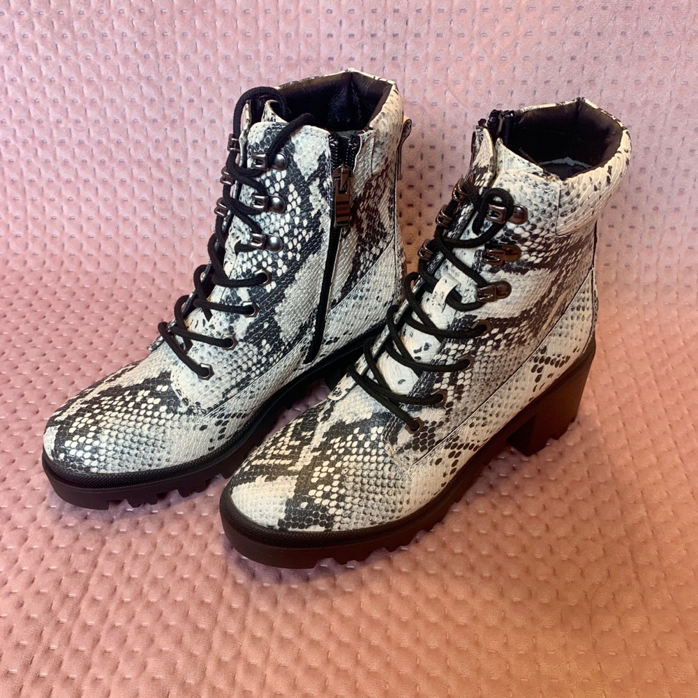 NEW Madden Girl combat boots - Picture 2 of 5
